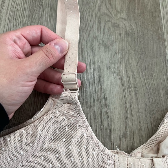 Wacoal Back Appeal Underwire Bra in Beige - 855303- 36DD - Picture 5 of 8